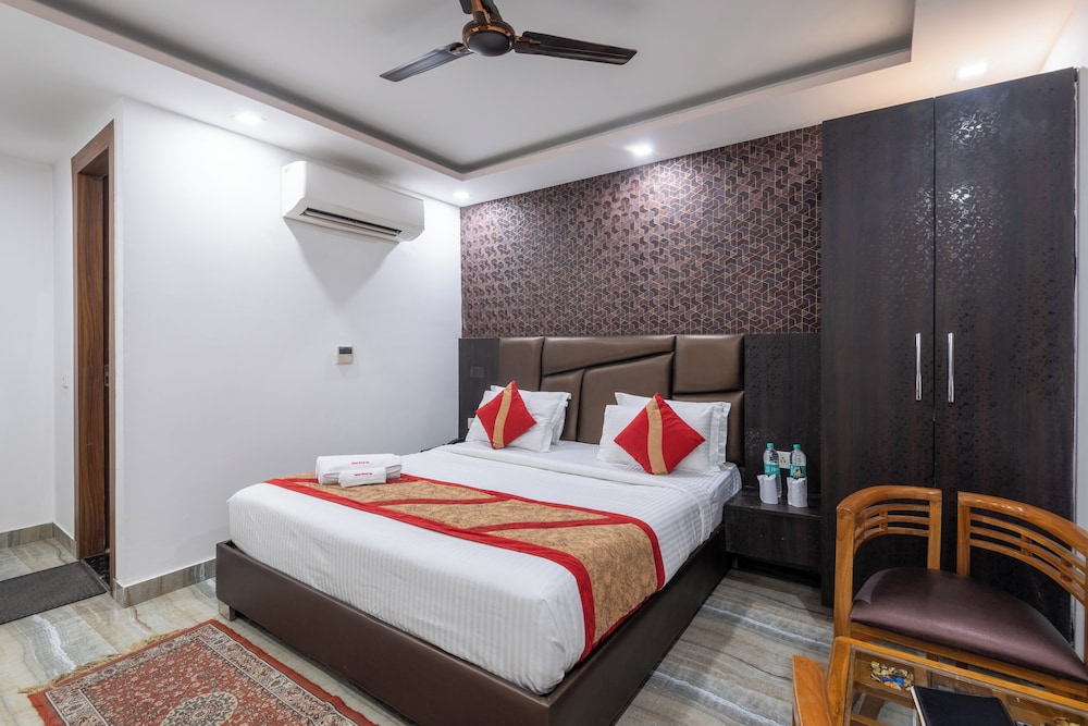 Deluxe Room, 1 King Bed