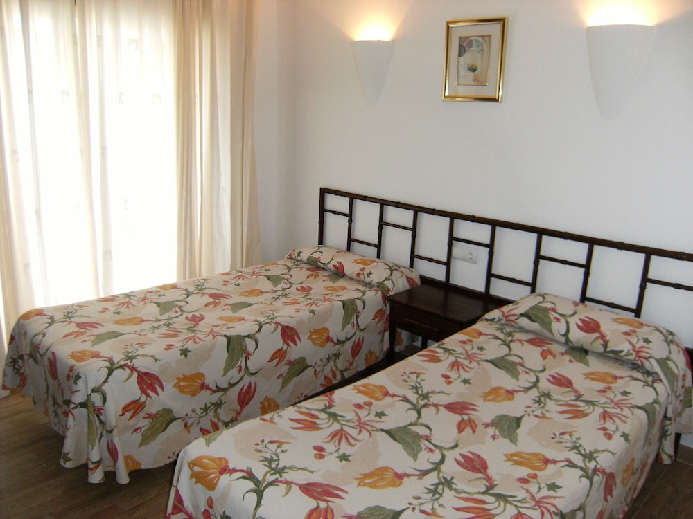 Apartment, 2 Bedrooms (138-C) photo 2