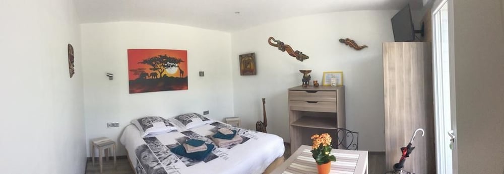 Double Room, Terrace, Garden View (Safari) photo 1