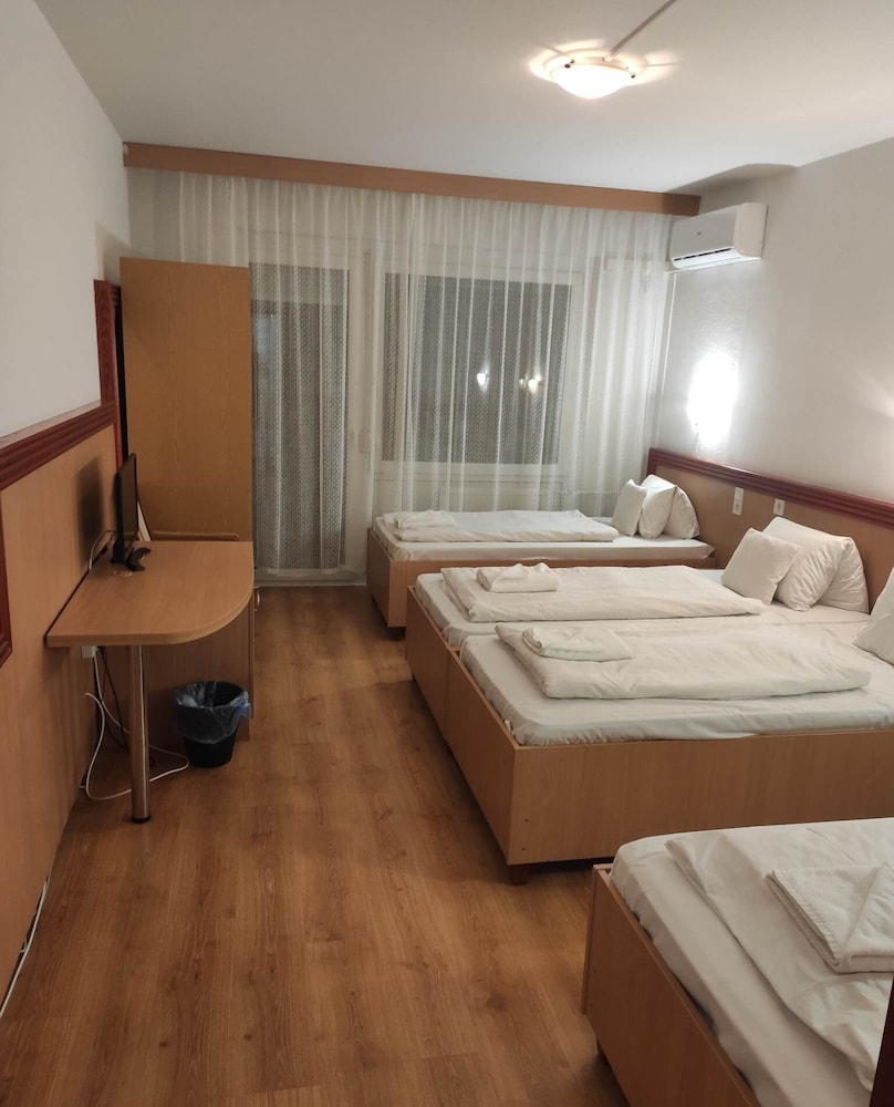 Quadruple Room photo 1