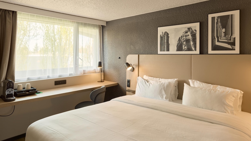 Superior Room, 1 King Bed - Photo 1