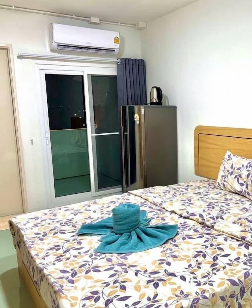 Apartment, Balcony