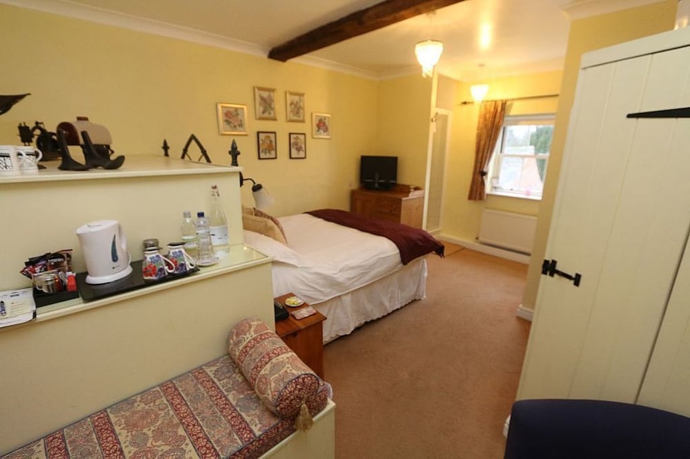 Double Room Single Use, Ensuite photo 1
