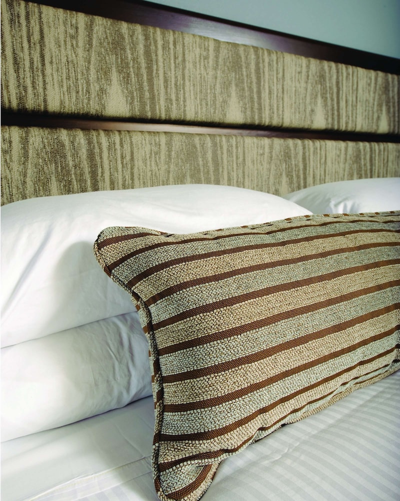 Standard Room, 1 King Bed, Ocean View - Photo 2