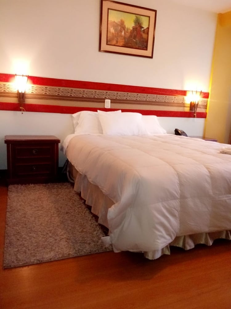 Suite, 1 Queen Bed