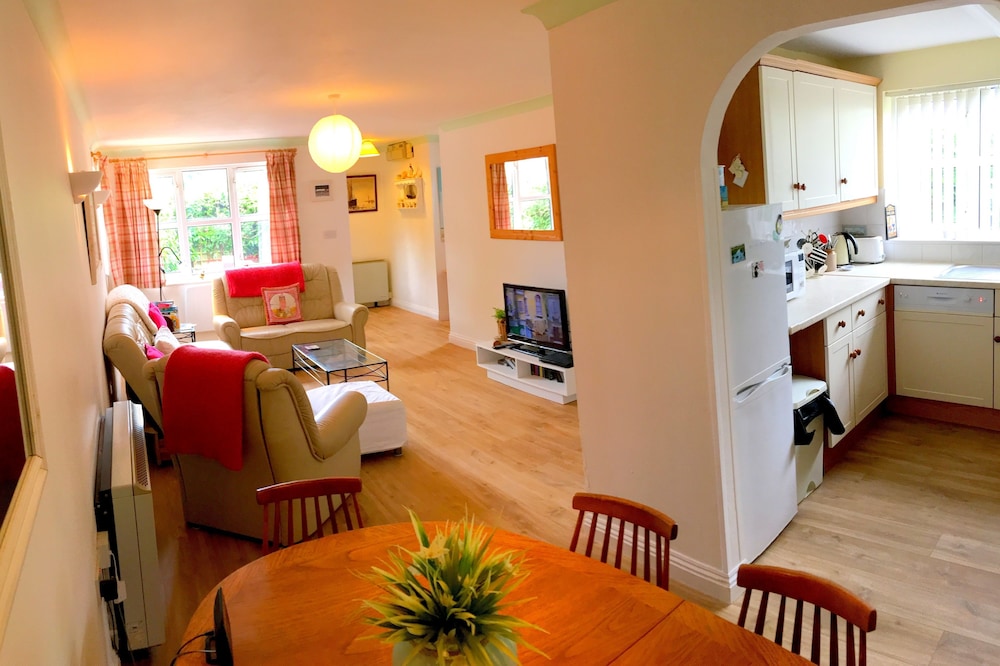 Cottage photo 1