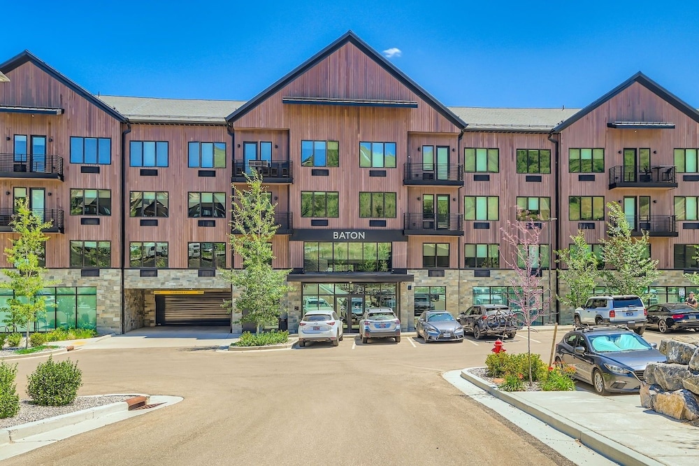 Condo, 2 Bedrooms