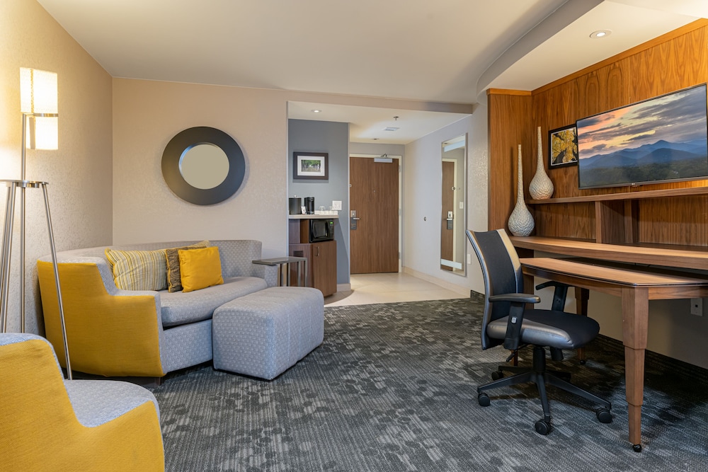 Suite, Multiple Beds photo 2