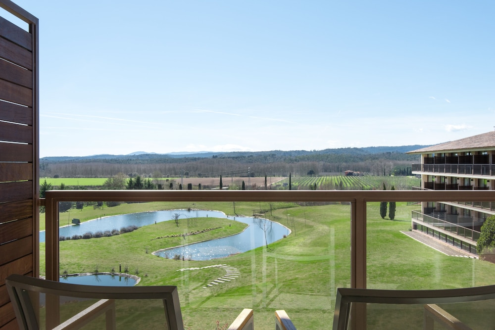 Oferta Gourmet Double room with Spa Access & dinner + sport activity (1h tennis court or 2h bicycle) photo 2