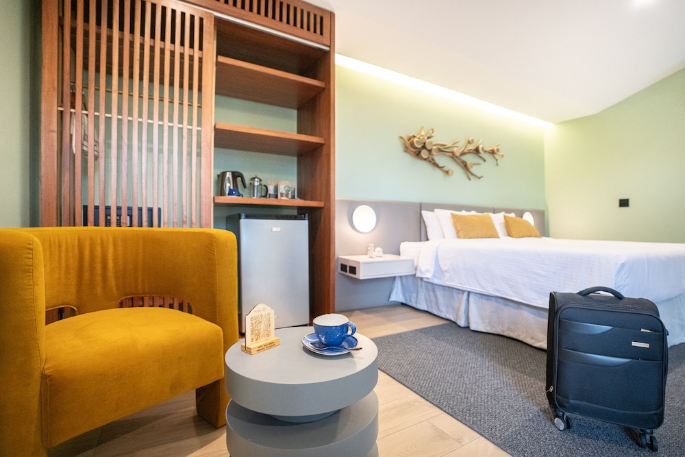 Forest Signature Suite with Plunge Pool - Photo 8