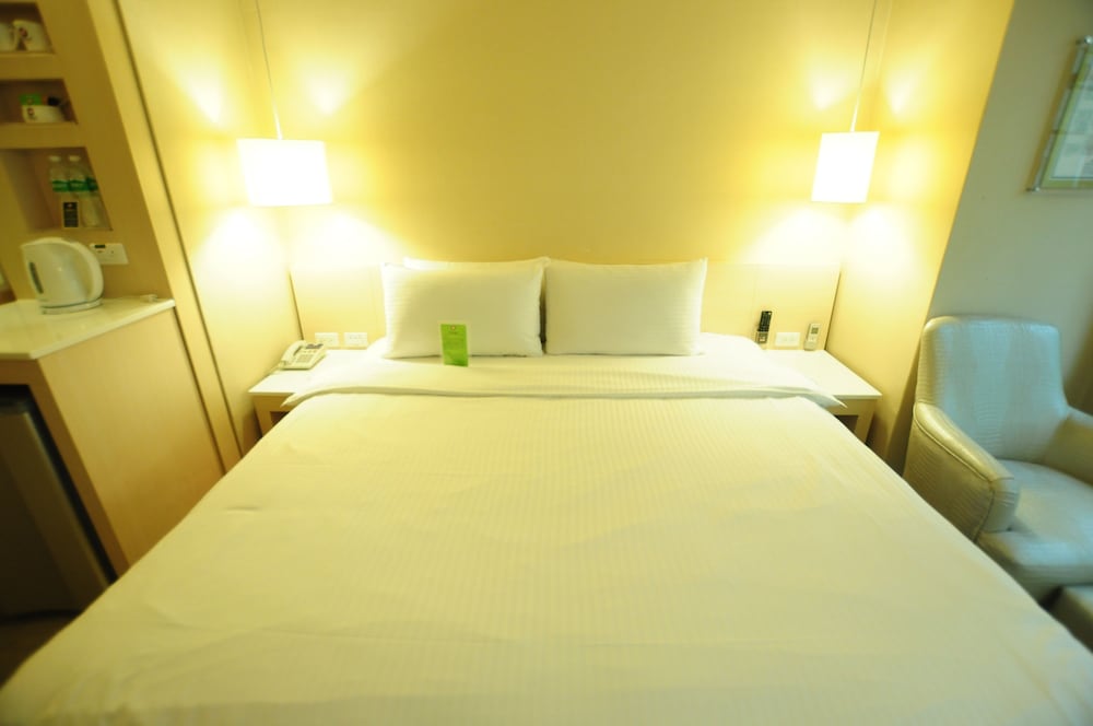 Business Room, 1 Double Bed, Harbor View photo 2