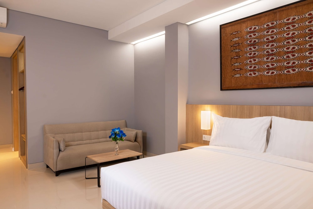 Junior Suite, 1 Double Bed, Smoking (Living Room)