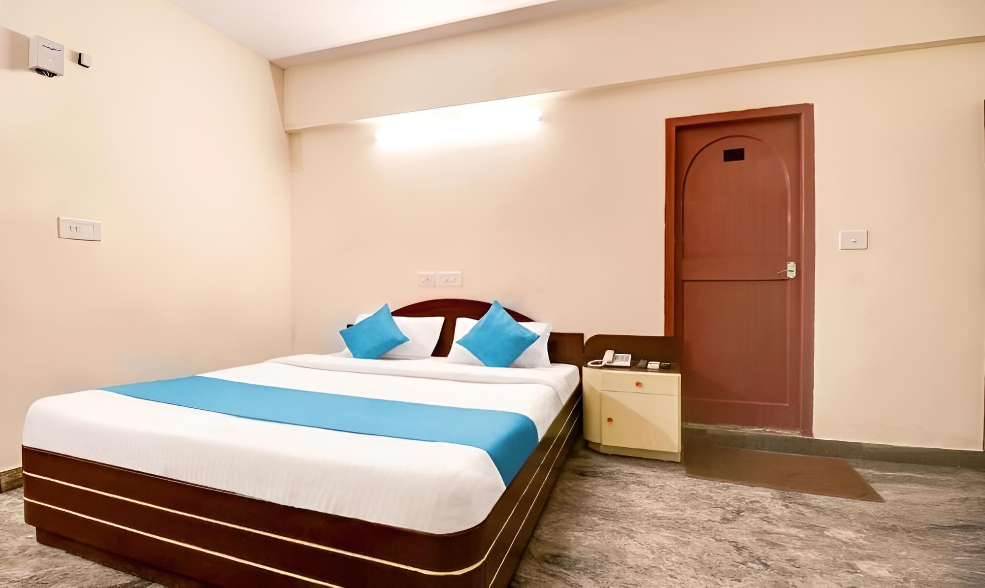 Basic Triple Room photo 1