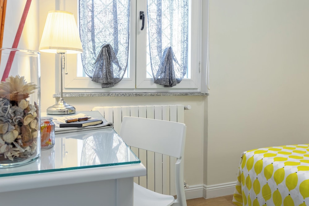 Design Double Room, 1 Double Bed, Non Smoking, Ensuite - Photo 8
