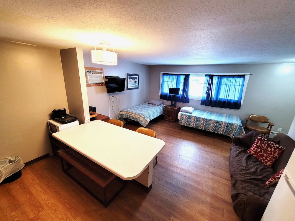 Basic Suite photo 3