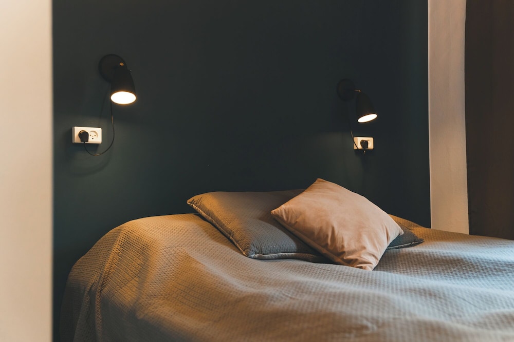 Comfort Double or Twin Room, Private Bathroom (Linen Included)
