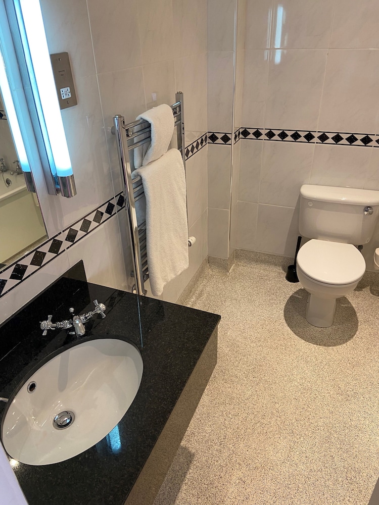 Double Room - Photo 7