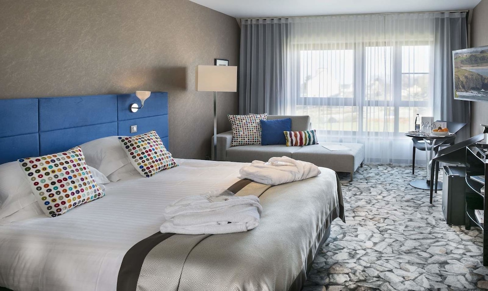 Double Room (Menez)