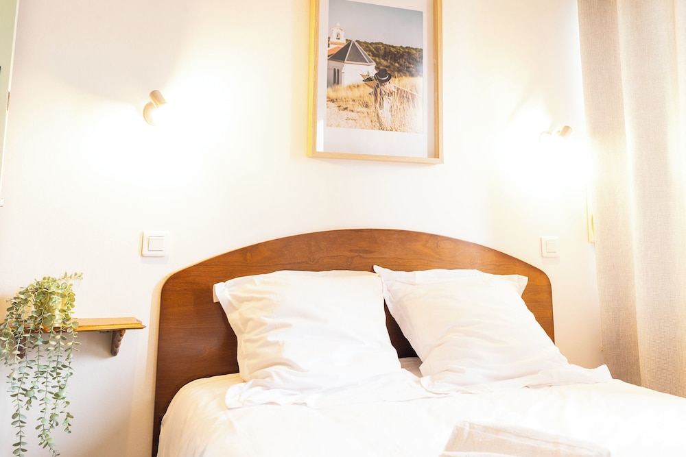 Standard Double Room, Garden View