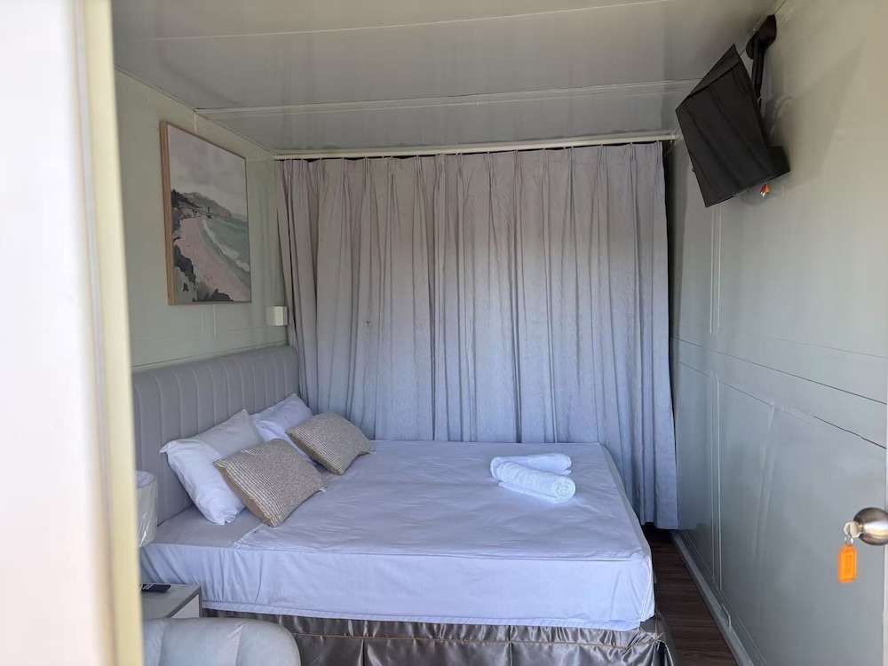 Standard Double Room, Lake View photo 2