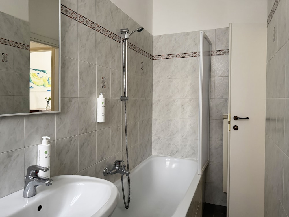 Superior Apartment photo 2