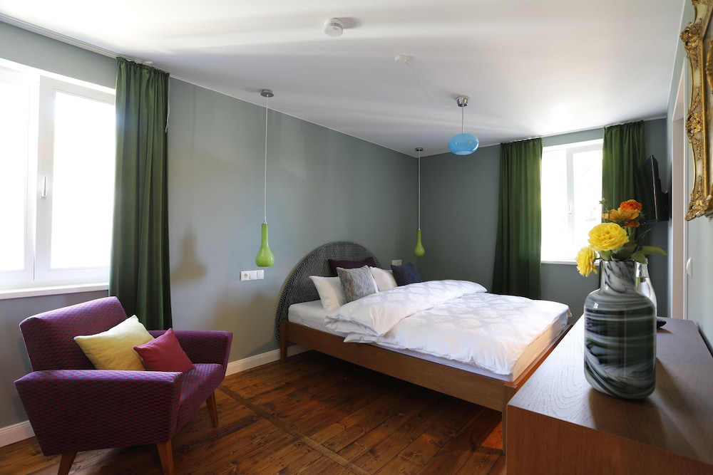 Basic Double Room