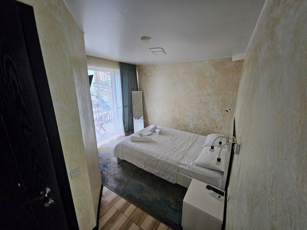 Comfort Double Room, City View