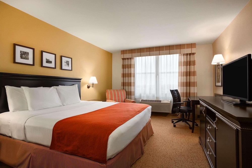 Room, 1 King Bed, Non Smoking - Photo 1