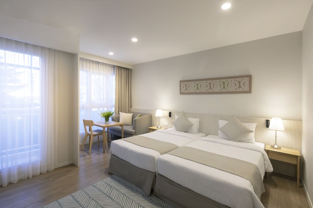 Deluxe Room - Photo 4