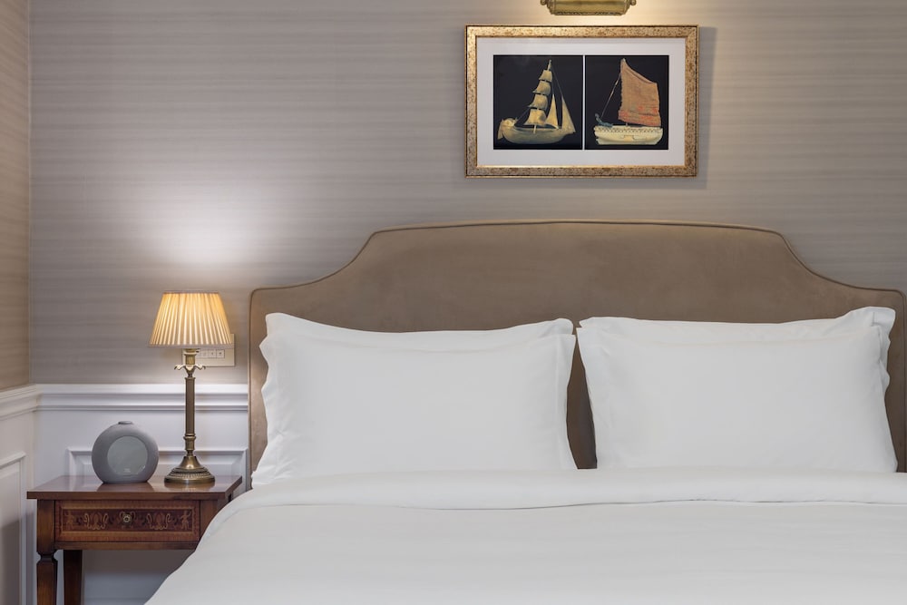 Junior Suite, 1 Bedroom, Courtyard View