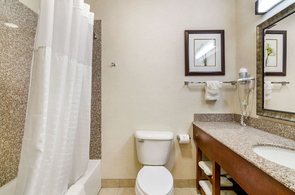 Suite, 2 Queen Beds, Non Smoking - Photo 1