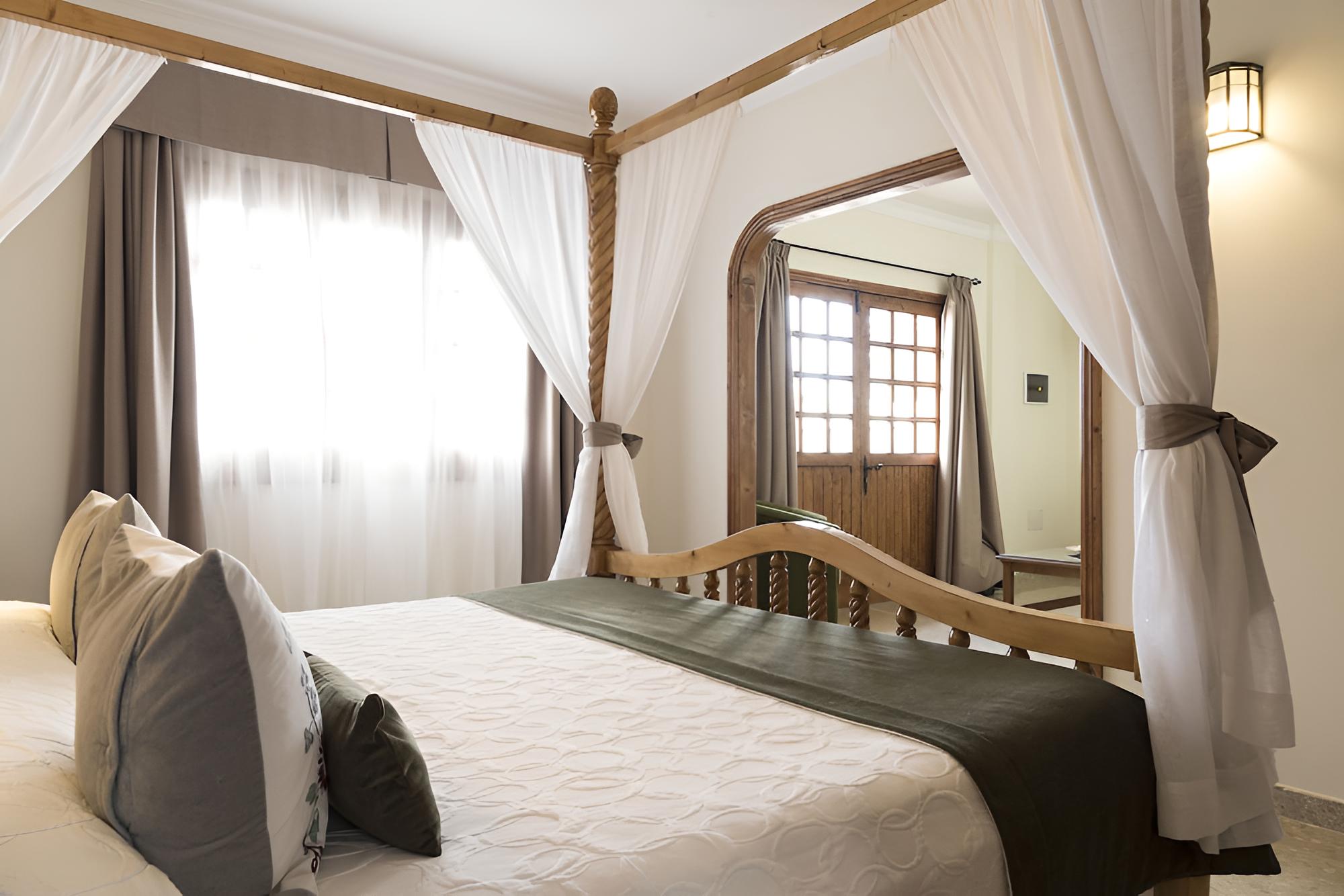 Grand Suite (2 adults + 1 child) photo 3