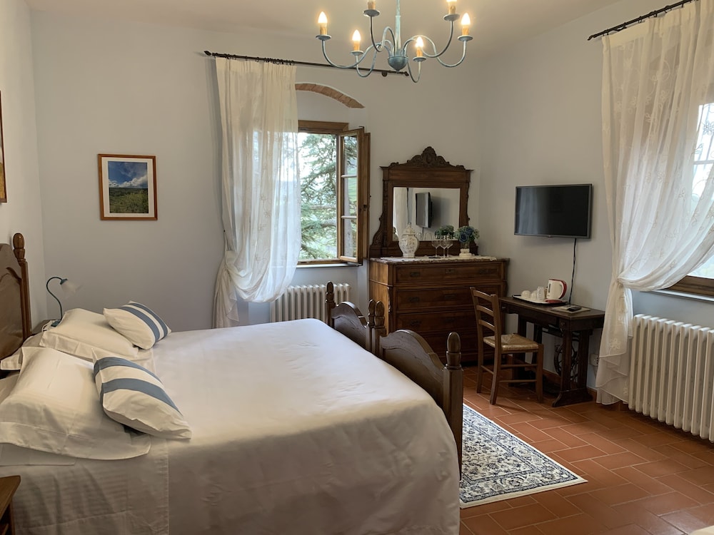 Sangiovese Triple Room, garden view