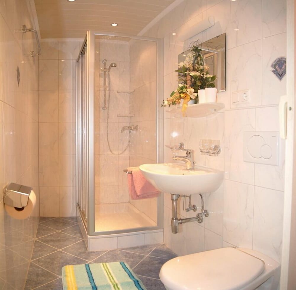 Double Room - Photo 3