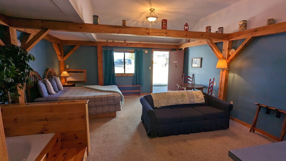 Traditional Suite, 1 Queen Bed photo 2