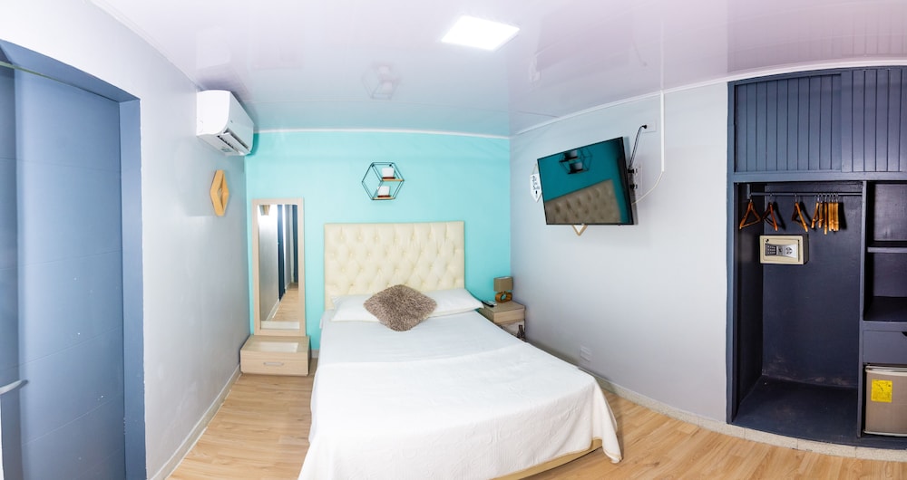Double Room, 2 Double Beds photo 3