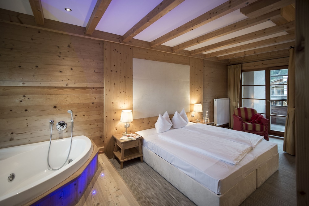 Superior Chalet photo 1