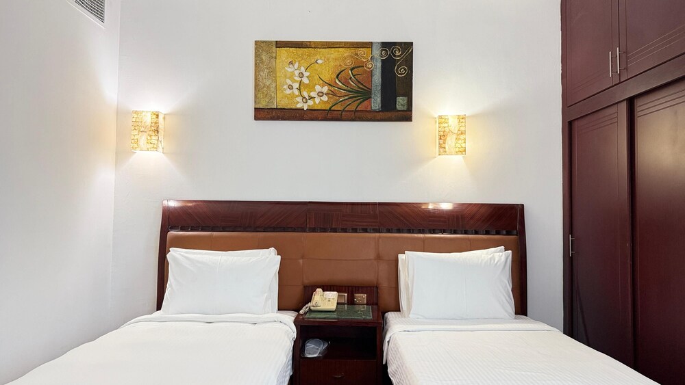Deluxe Twin Room photo 3
