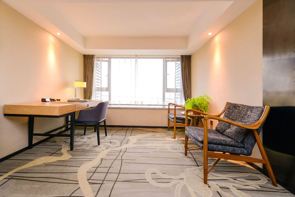 Deluxe Twin Room photo 3