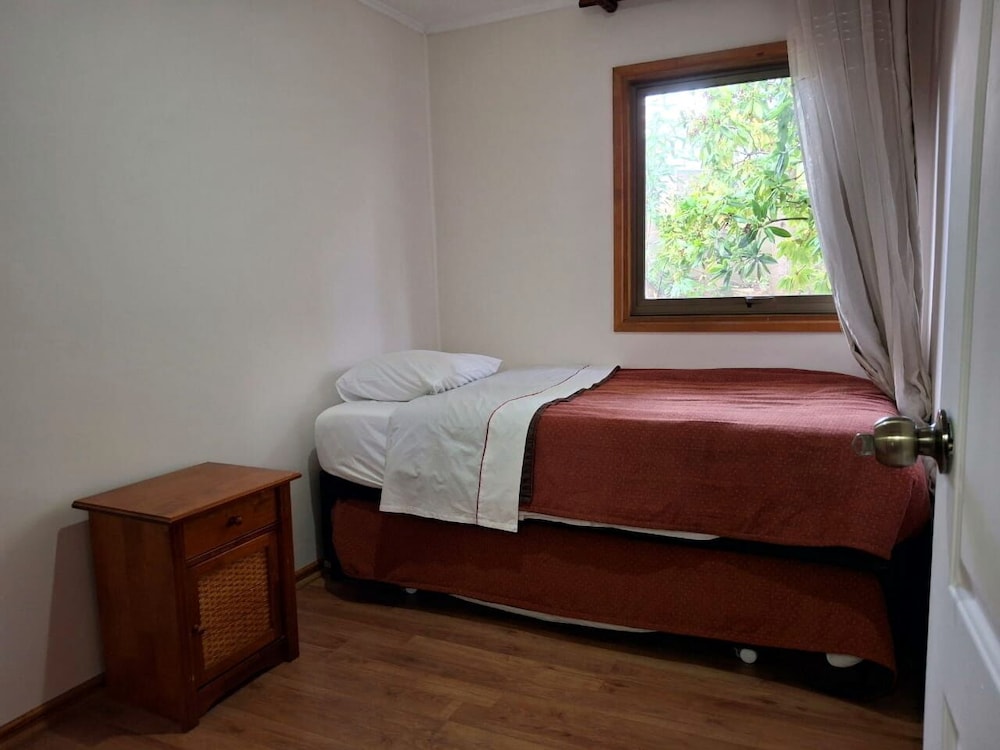 House, 3 Bedrooms, Partial Lake View, Garden Area (Castaño) photo 3