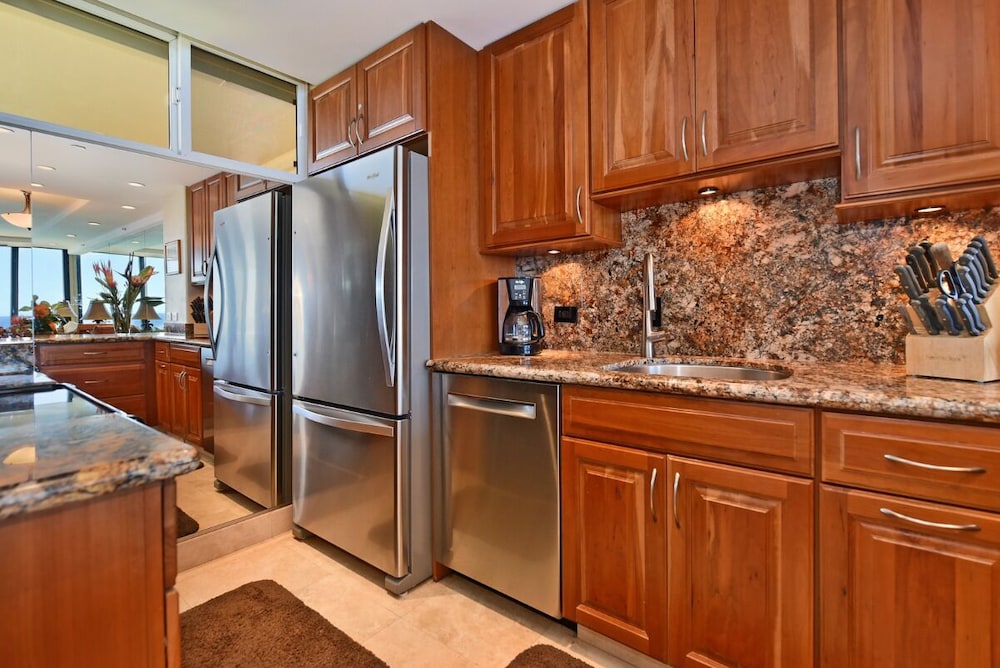 Condo, 1 Bedroom, Oceanfront photo 3