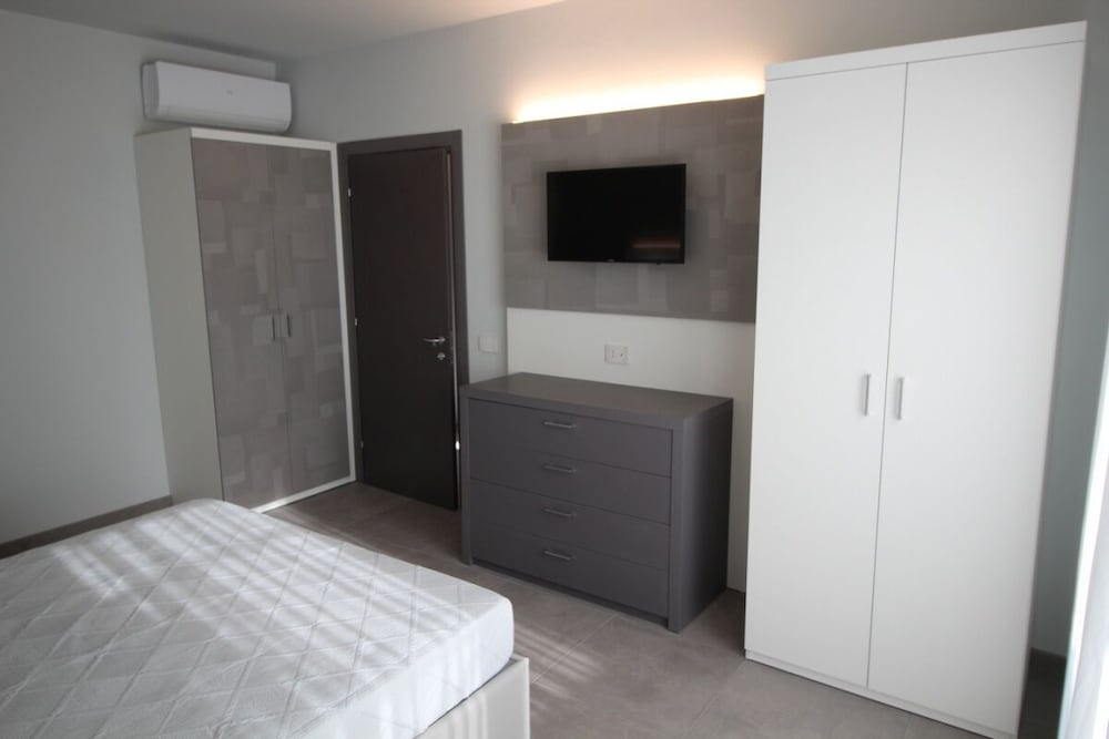 Premium Condo photo 2