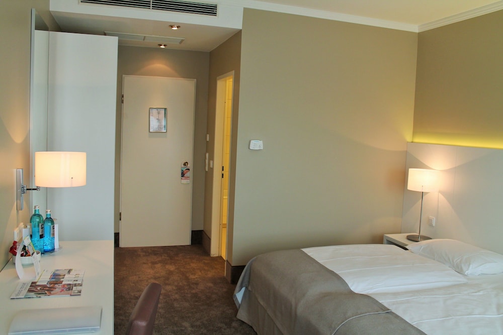 Deluxe Twin Room, 2 Twin Beds photo 1