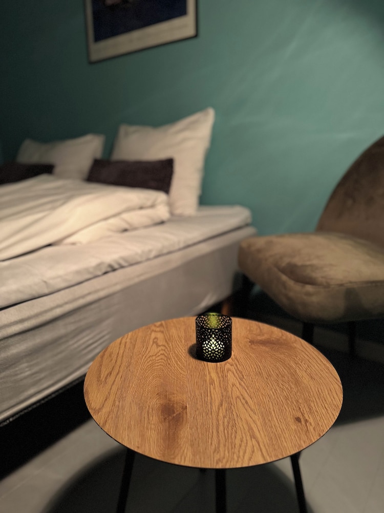 Double Room, 2 Twin Beds, Non Smoking (210) photo 3