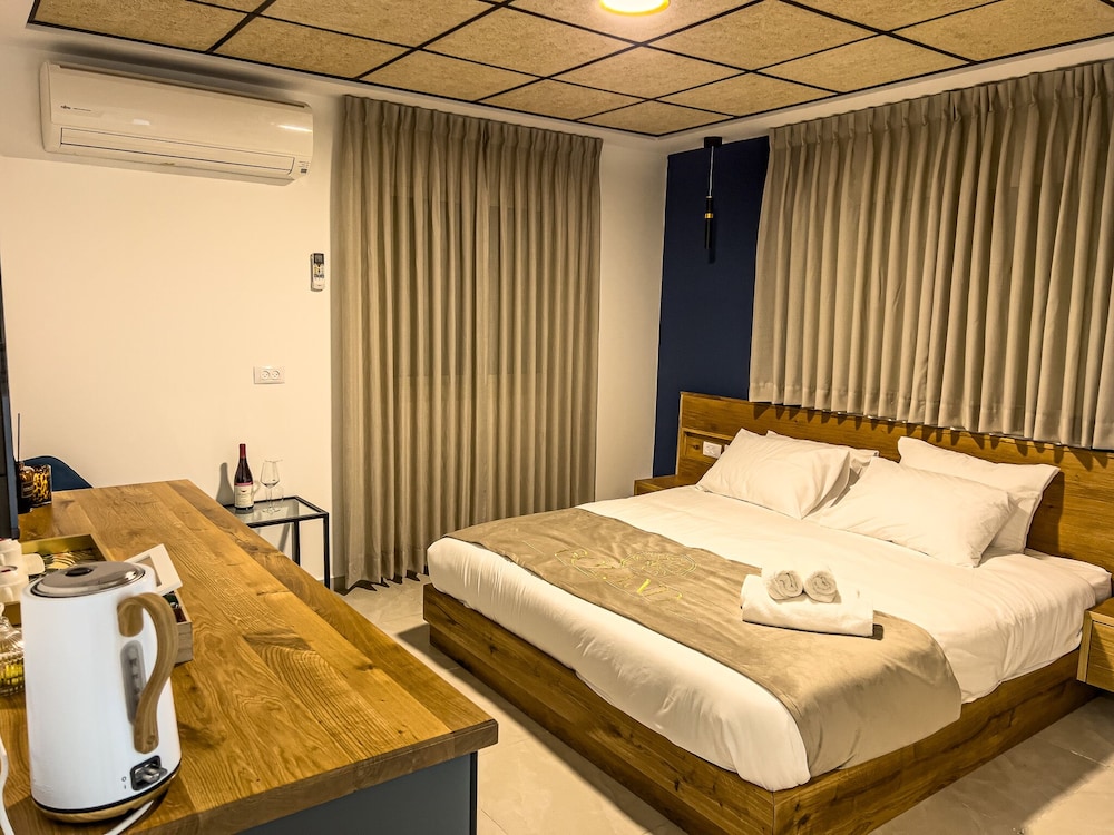 Exclusive Studio Suite photo 2