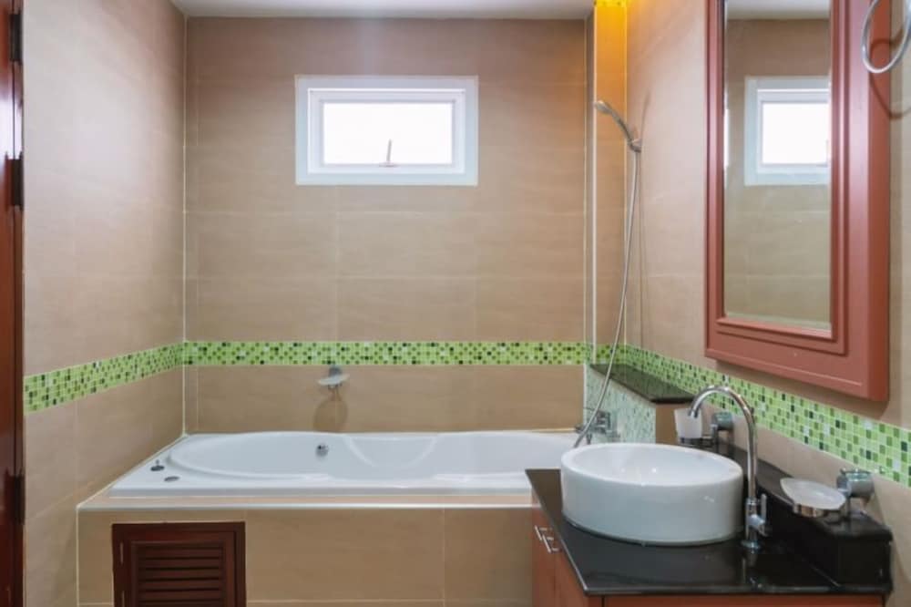 Villa, 4 Bedrooms, Private Pool - Photo 3