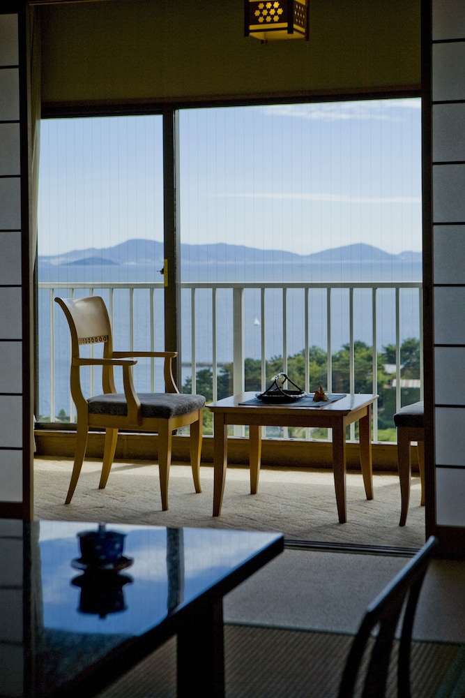 Japanese Style Room, Smoking, Partial Ocean View photo 2