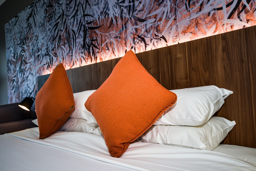 Room, 1 King Bed photo 3