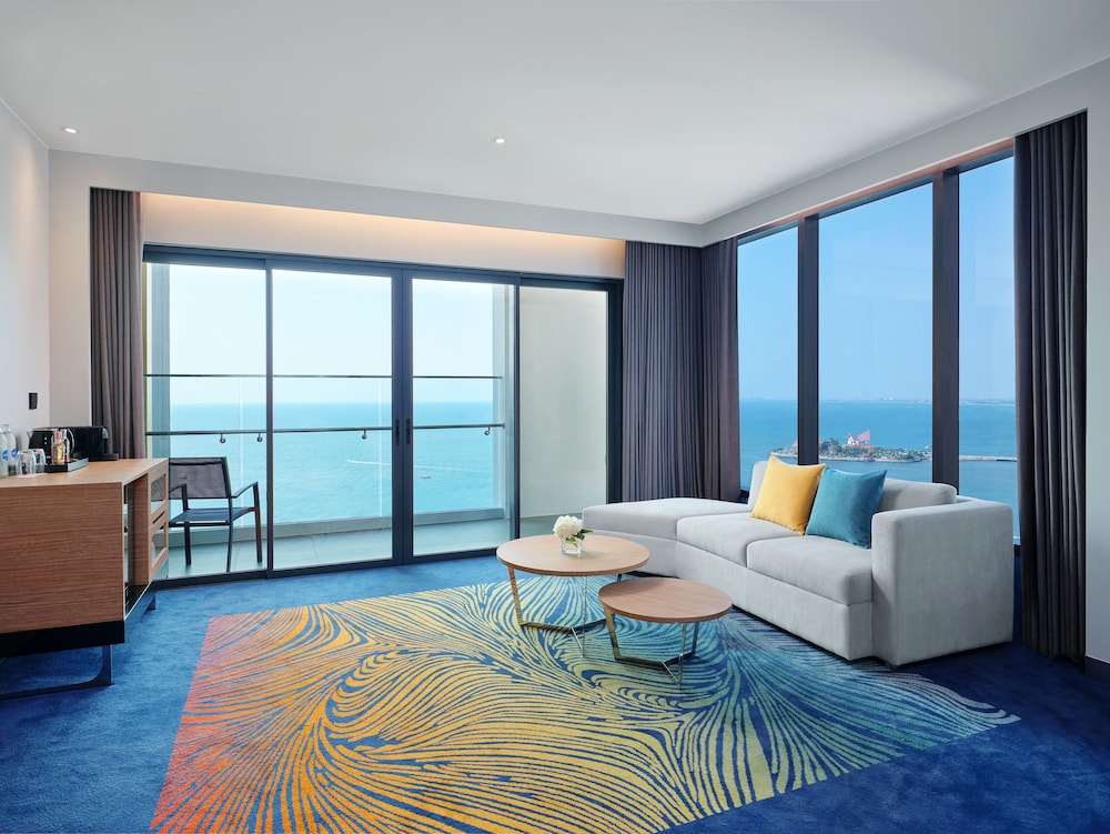 Junior Suite, Lounge Access, Balcony, Sea View - 1 king bed - Photo 6