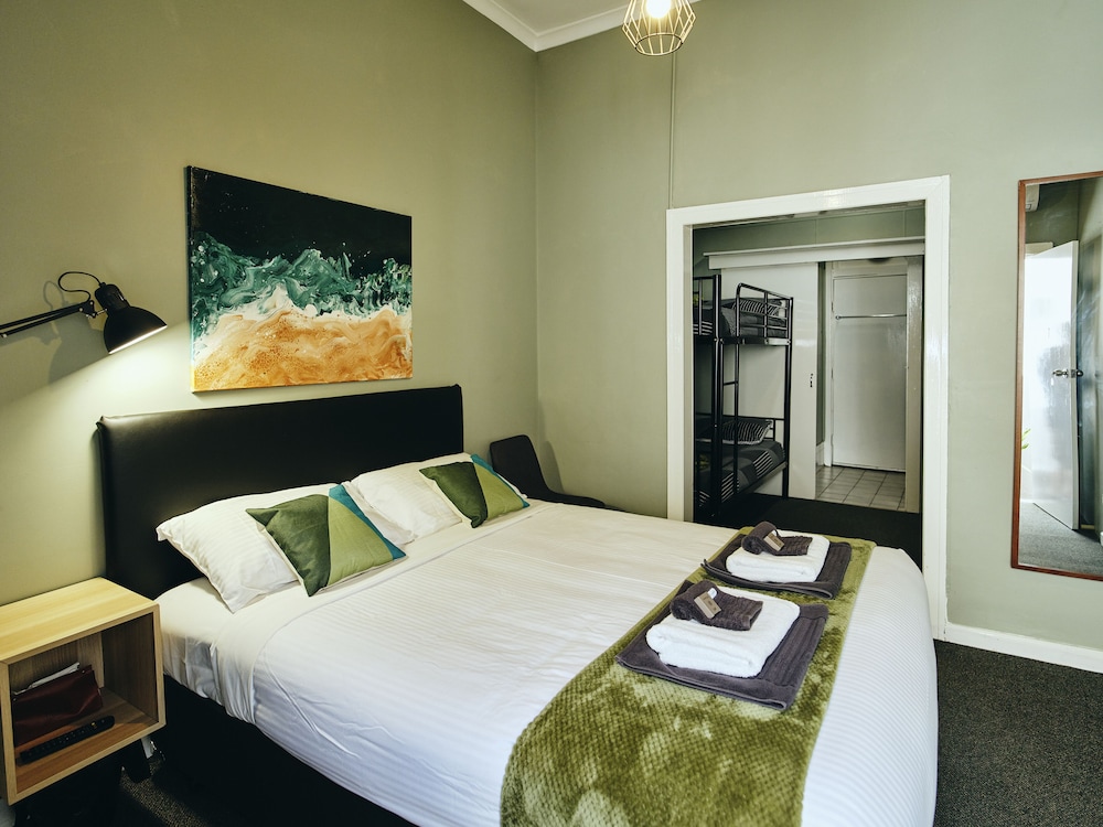 Family Suite, Private Bathroom